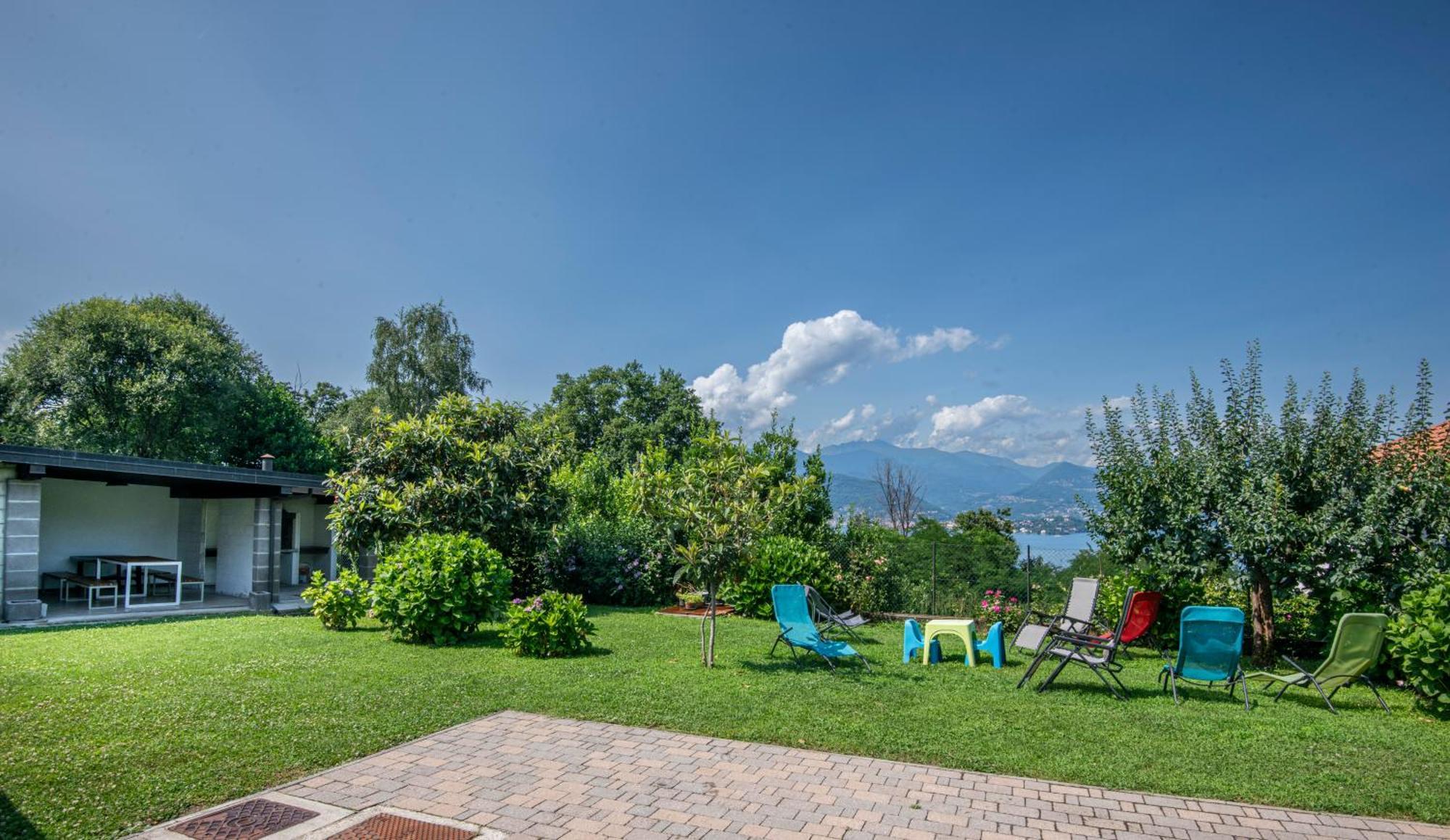Casa Lilla - Lakeview Large Apartments With Garden Above Stresa Kültér fotó