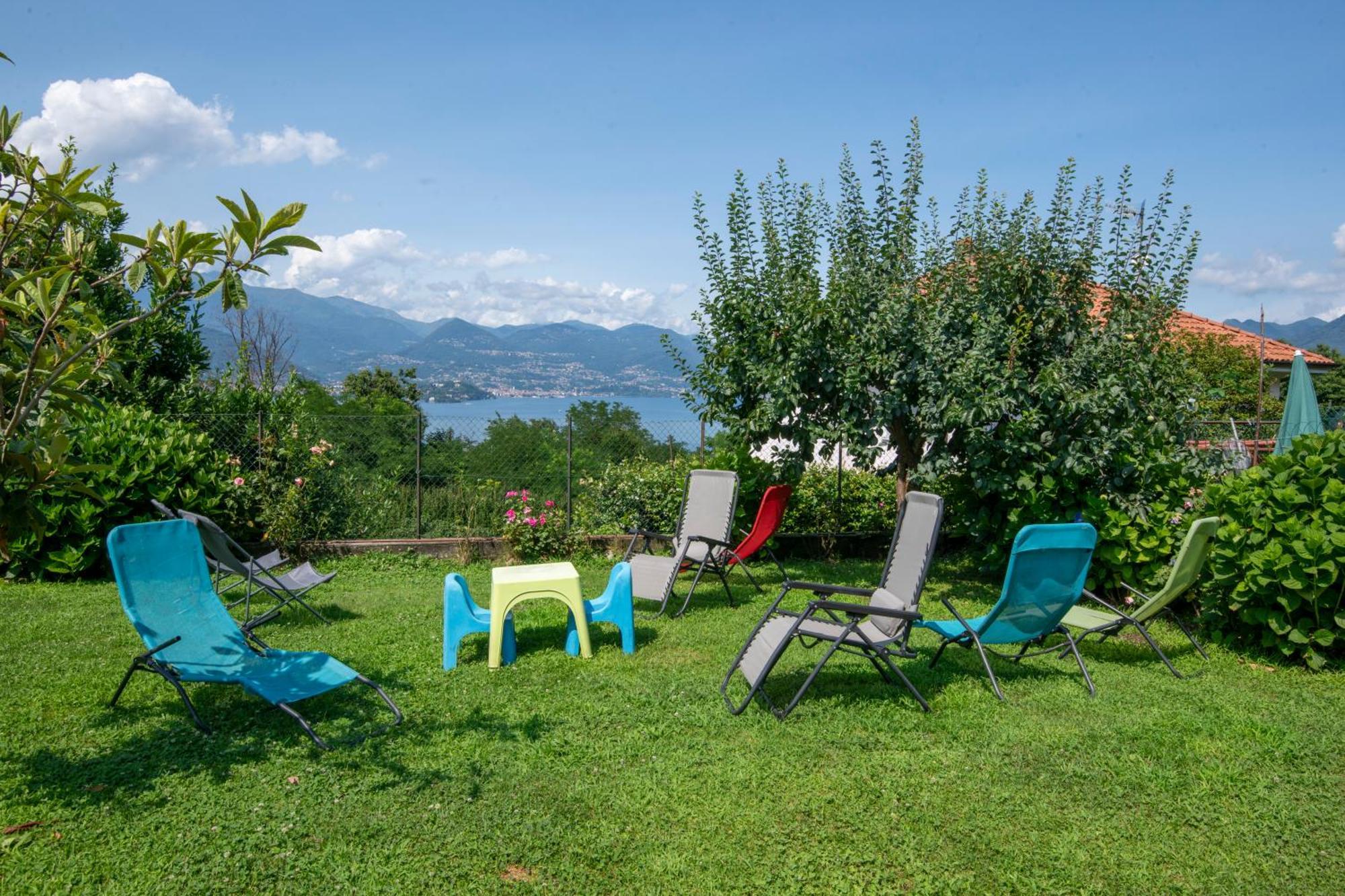 Casa Lilla - Lakeview Large Apartments With Garden Above Stresa Kültér fotó